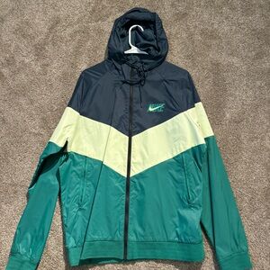 Men’s Nike windbreaker large